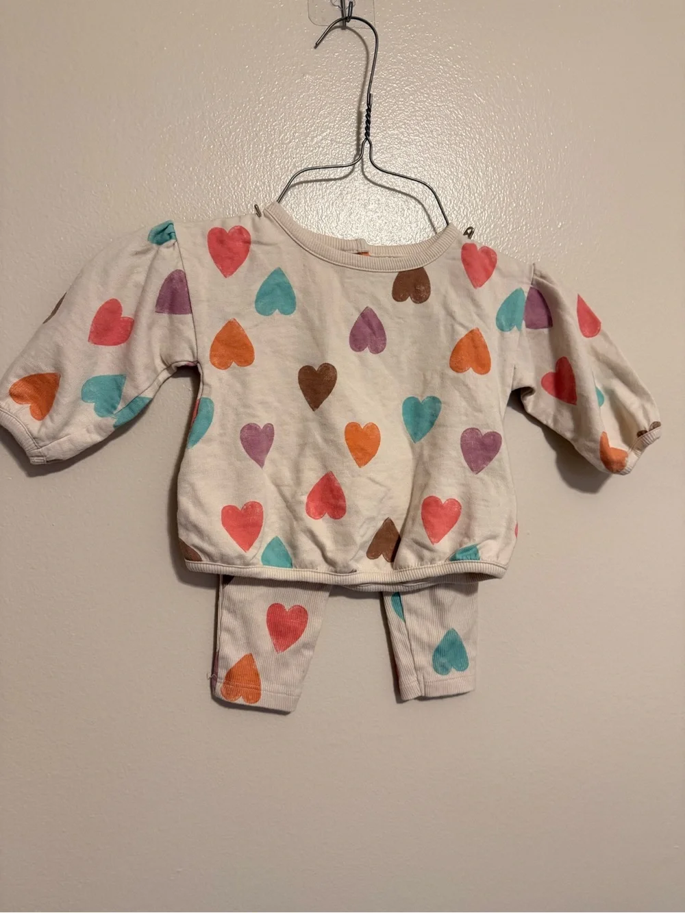 Carter’s Baby Girls 9M Heart Print Long Sleeve Shirt Leggings Set